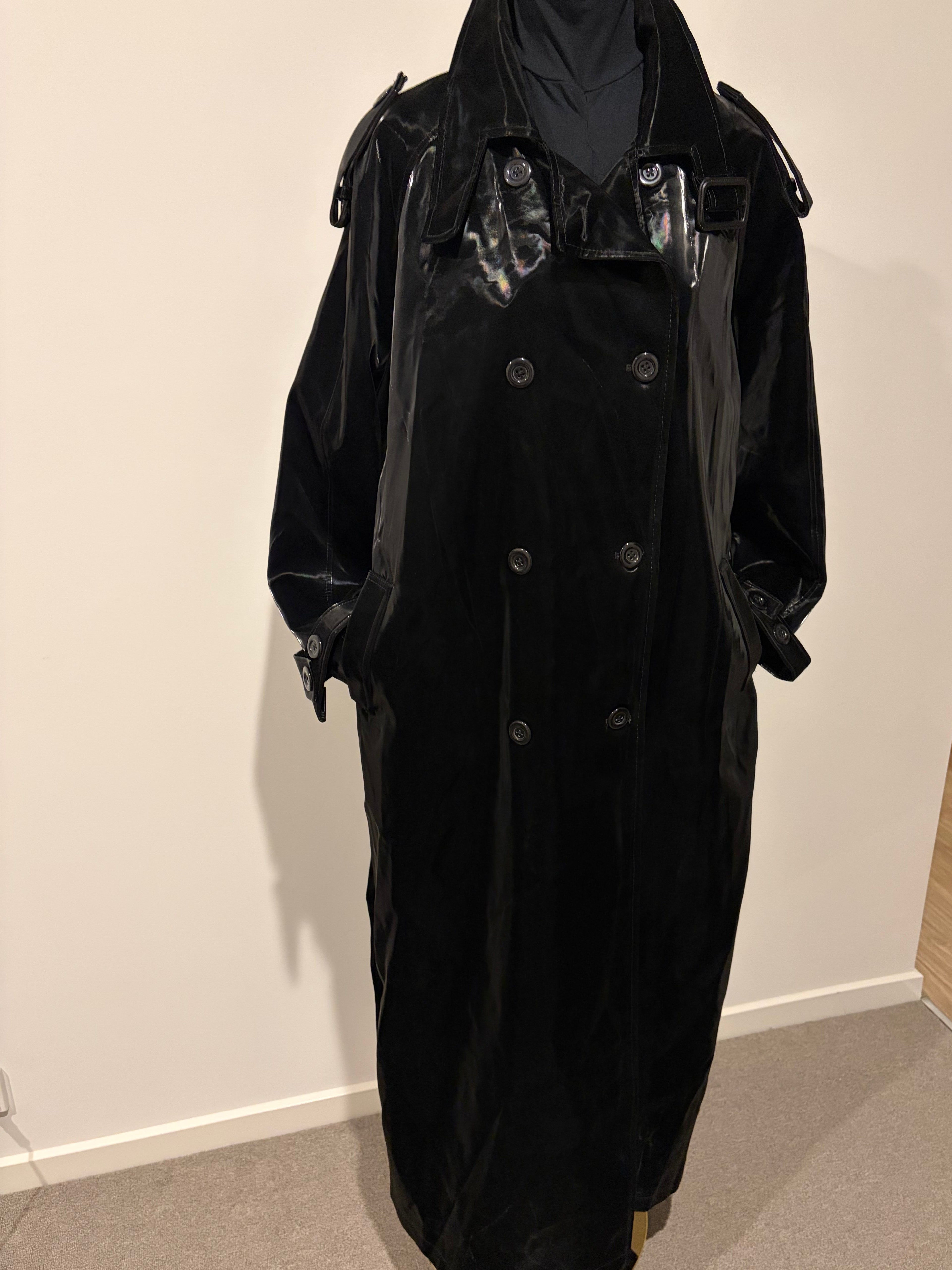 NERAZZURI Faux Leather Patent Long Coat Trench Super Soft Shiny Black M