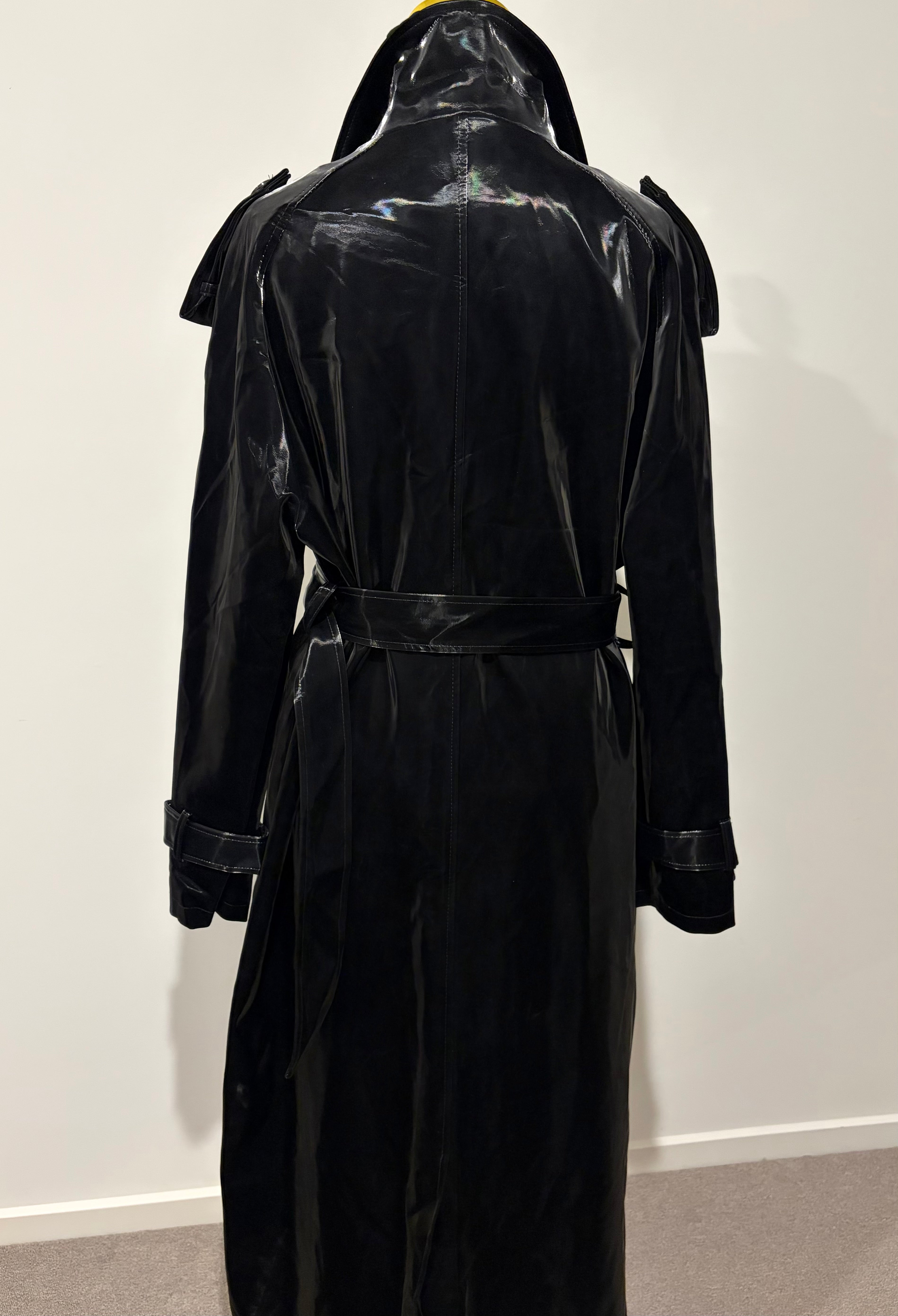 NERAZZURI Faux Leather Patent Long Coat Trench Super Soft Shiny Black M