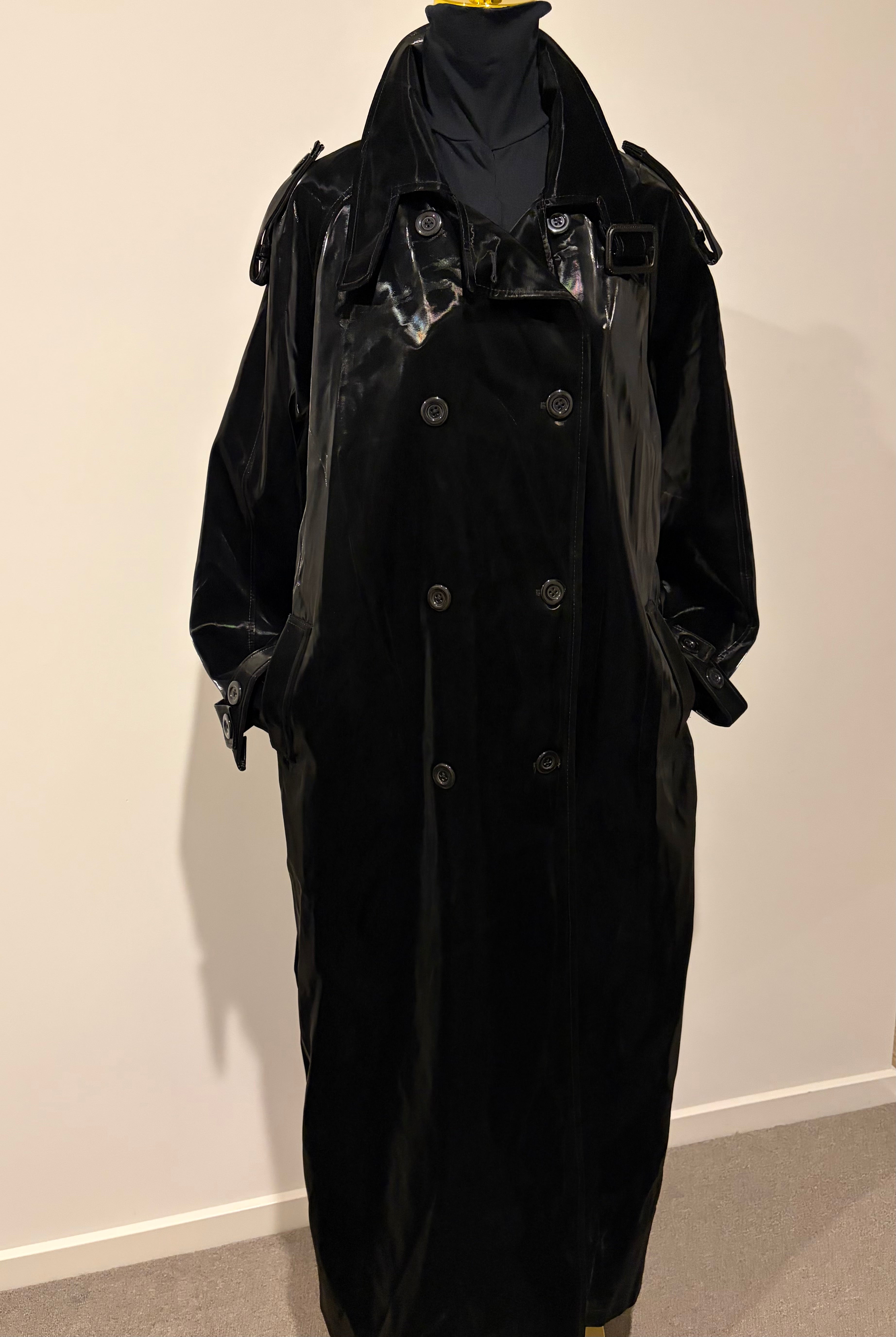 NERAZZURI Faux Leather Patent Long Coat Trench Super Soft Shiny Black M