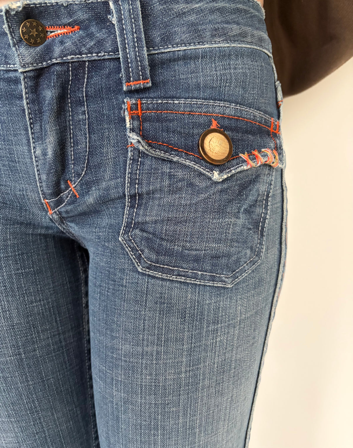 California Vintage USA Y2K Women's Blue Denim Bootcut jeans Slim mid Rise 28x30
