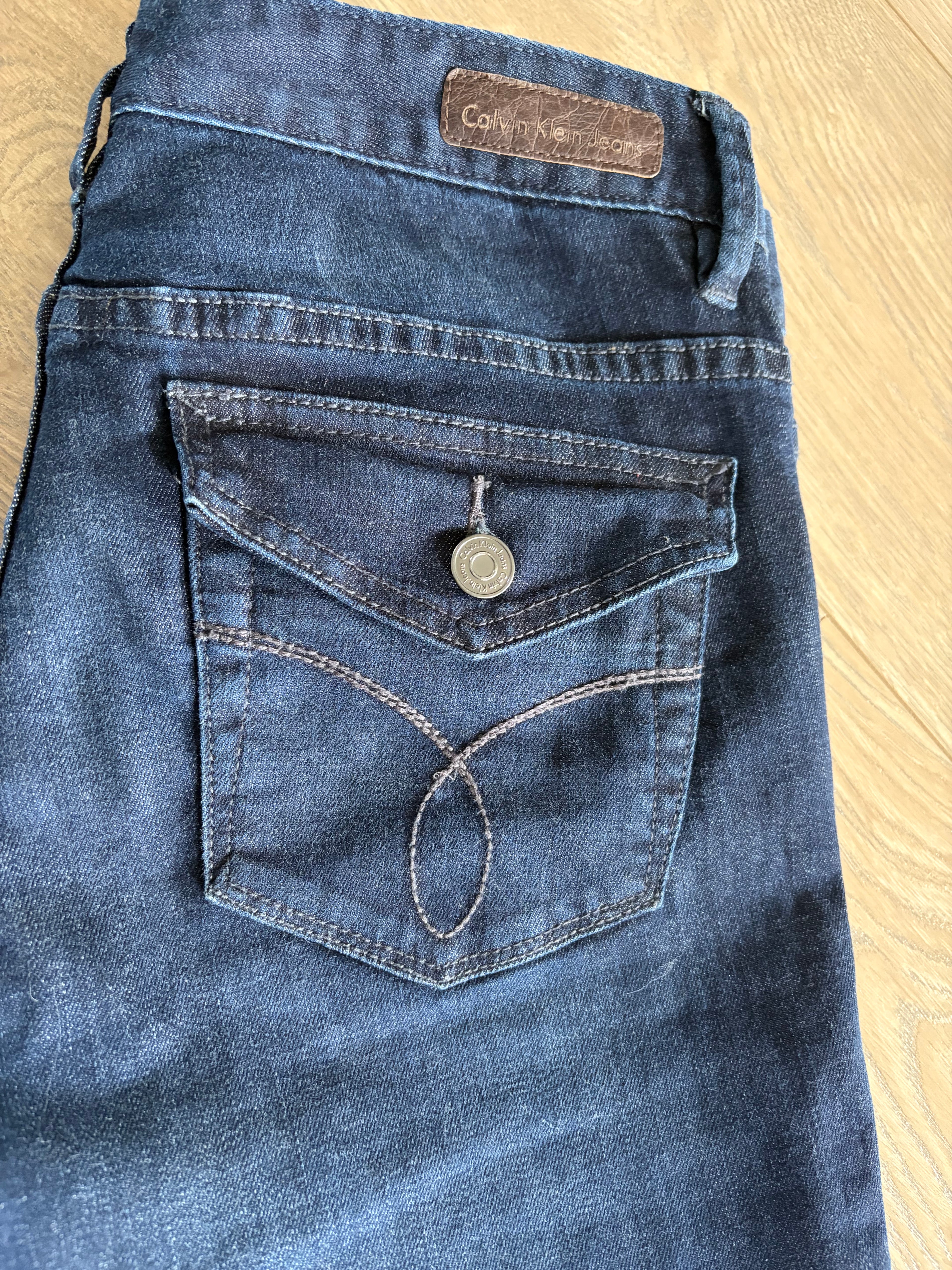 Calvin Klein Lean Boot Vintage Women’s Dark Wash Blue Denim Bootcut Slim 32x30